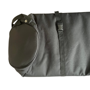 Paradise ski and snowboard bag with handle, strap and vent.